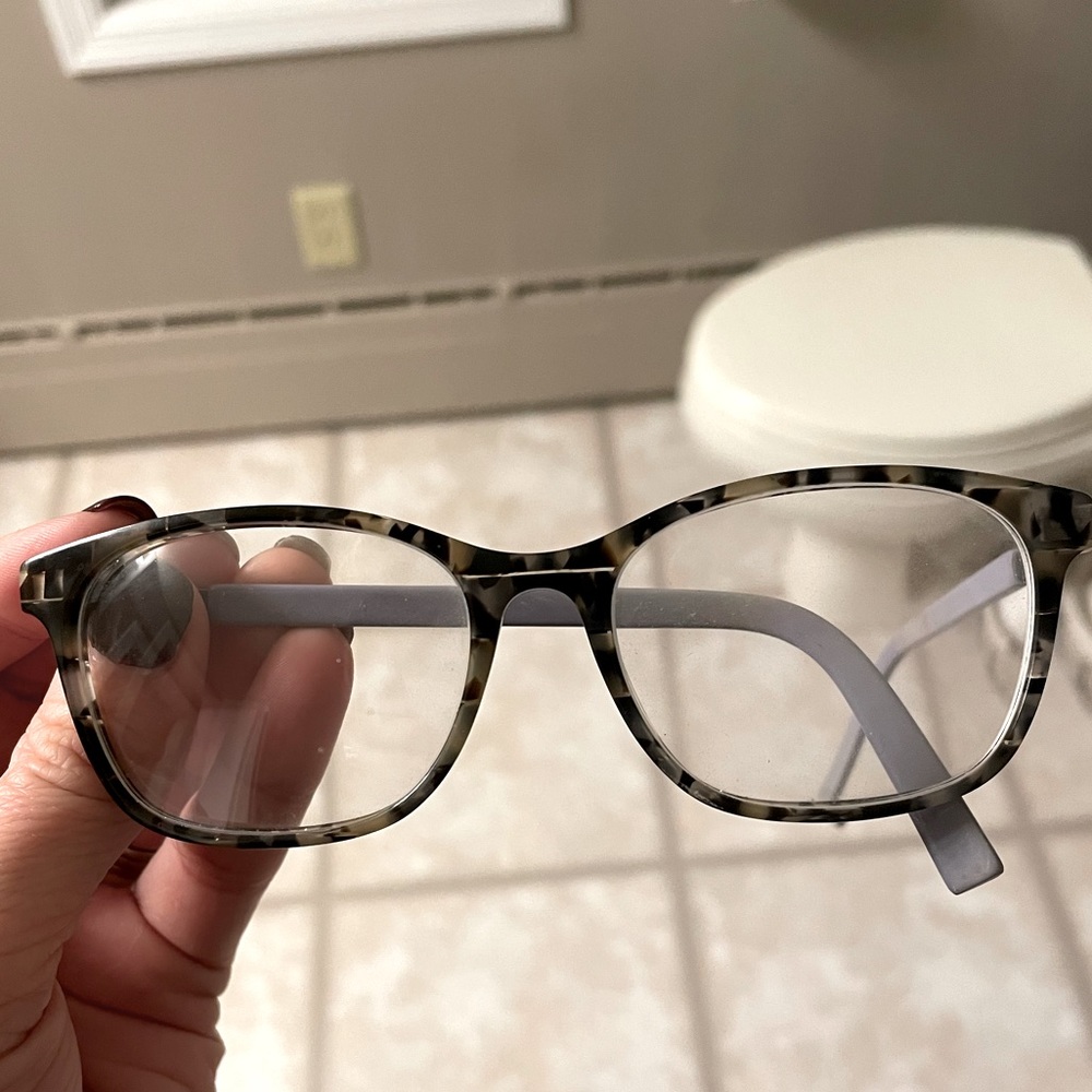 Vera Wang frames